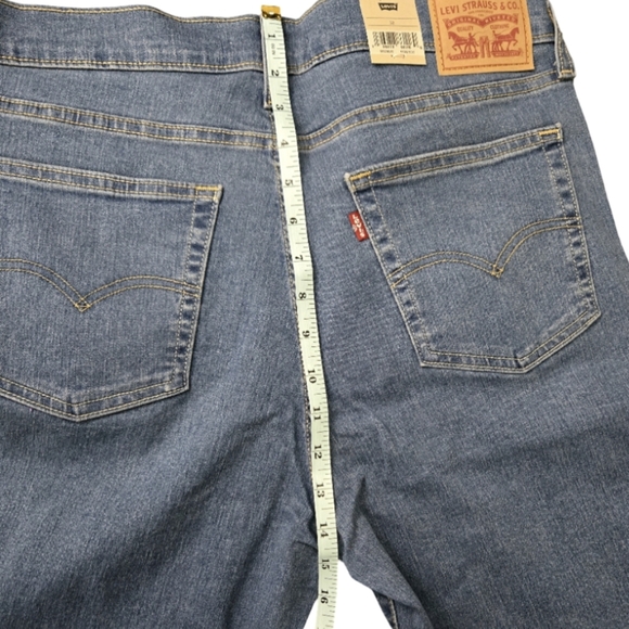 Levi's 724 Women's High Rise Straight Crop Jeans - Picture 8 of 9